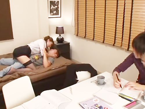 お勉強頑張ったから先生のこと好きにしていいのよ♪淫乱すぎる女家庭教師☆